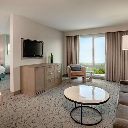 Doubletree By Hilton Hotel And Conference Center Chicago North Shore Skokie Dış mekan fotoğraf